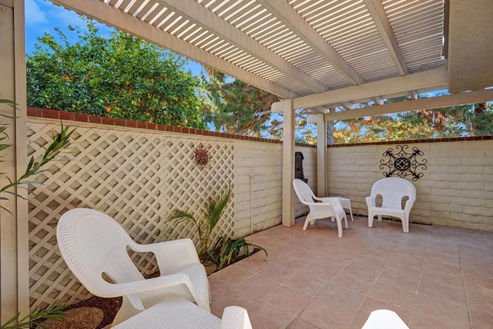 Palm Springs Waterfront Oasis House in Cathedral City