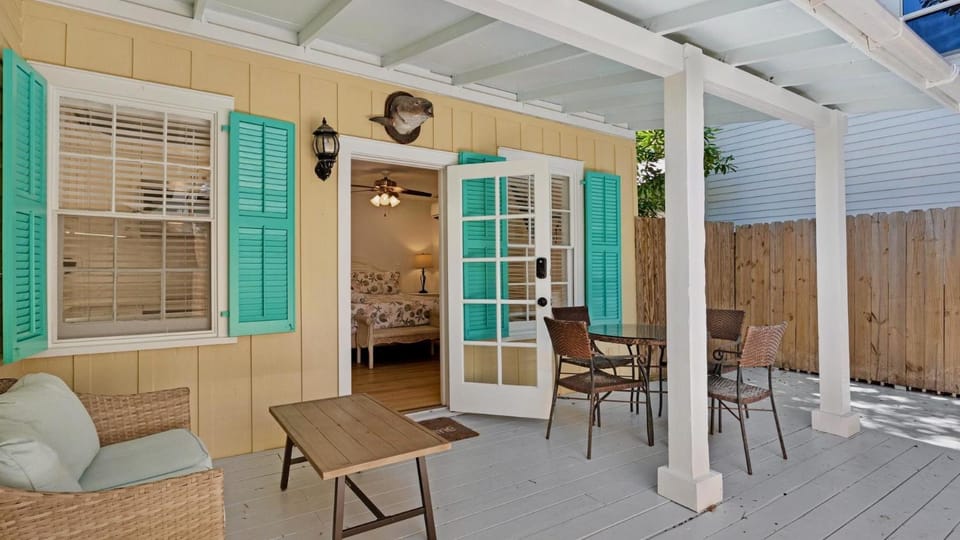 Calusa Suite by Last Key Realty House in Key West