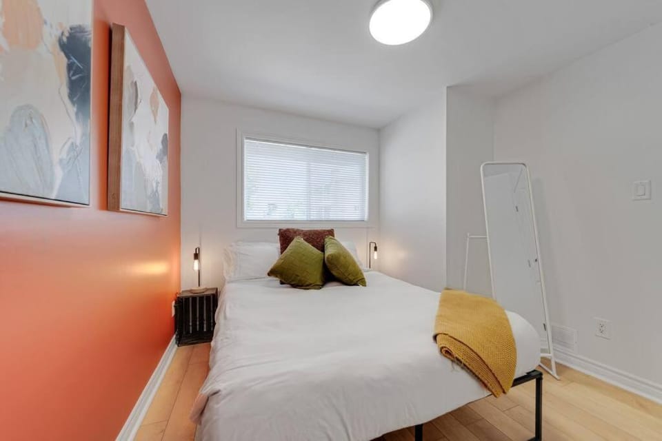 Cozy Unit 5min Ottawa - Parking Included, EV PLUG Apartment in Gatineau