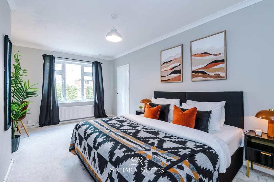 Bed, Photo of the whole room, Bedroom