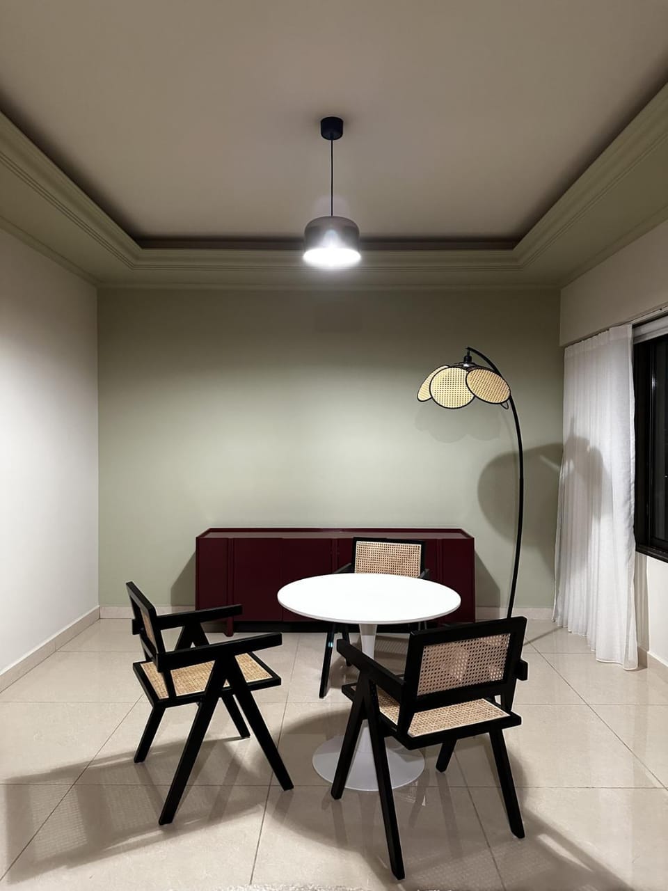 Bond 3BR Sin El Fil Apartment in Africa