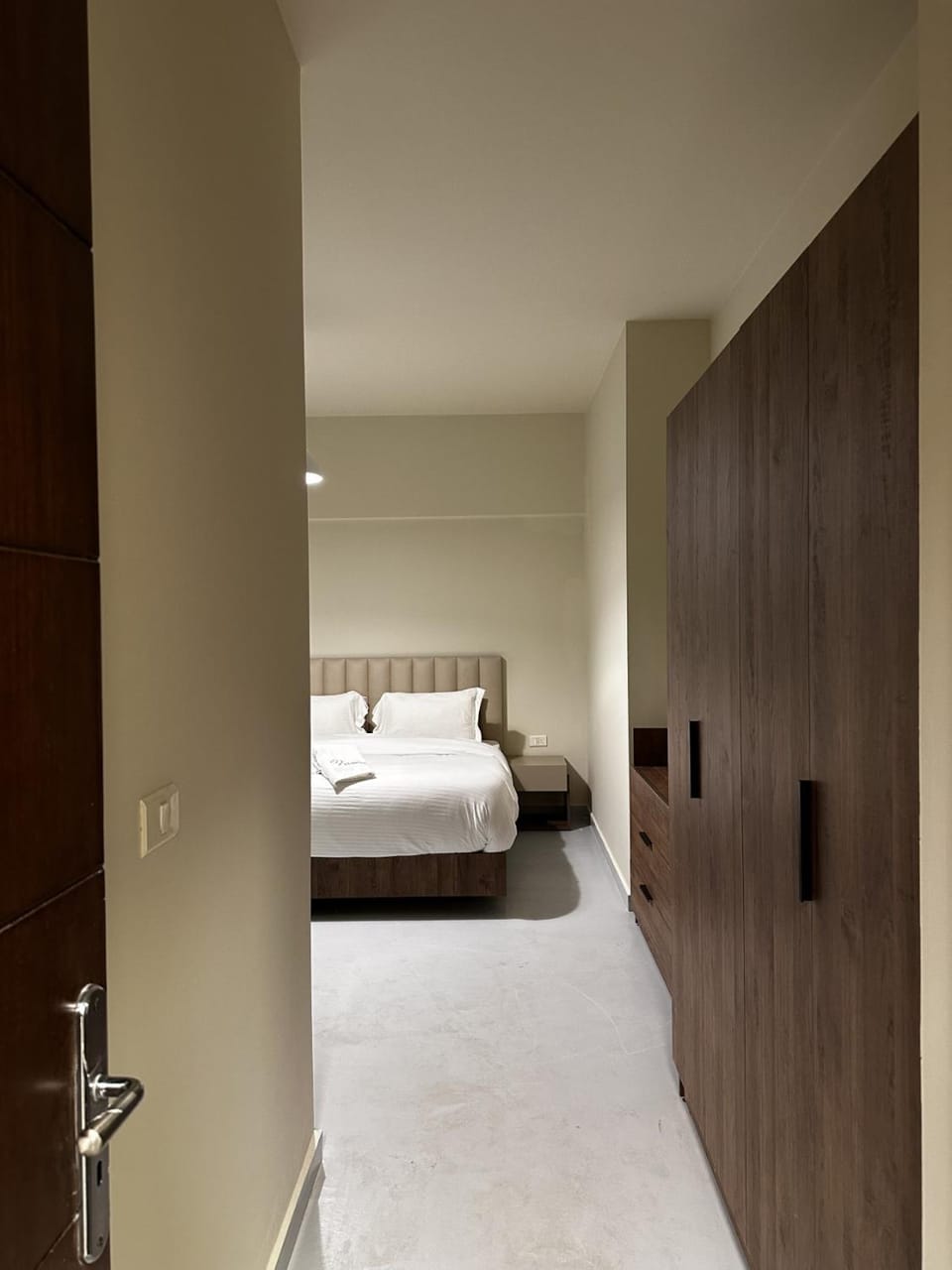Bond 3BR Sin El Fil Apartment in Africa