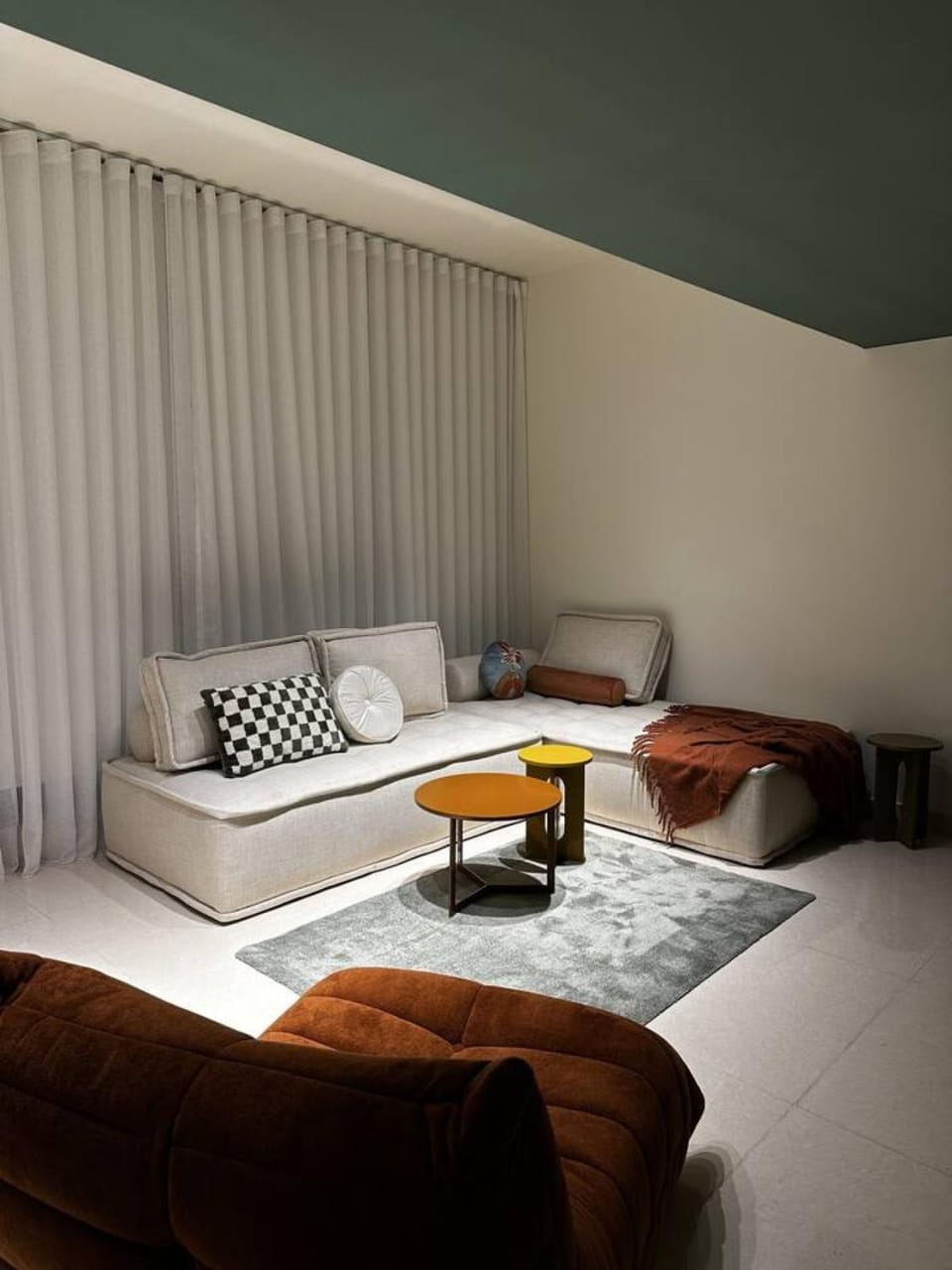 Jazz 3BR Sin El Fil Apartment in Africa