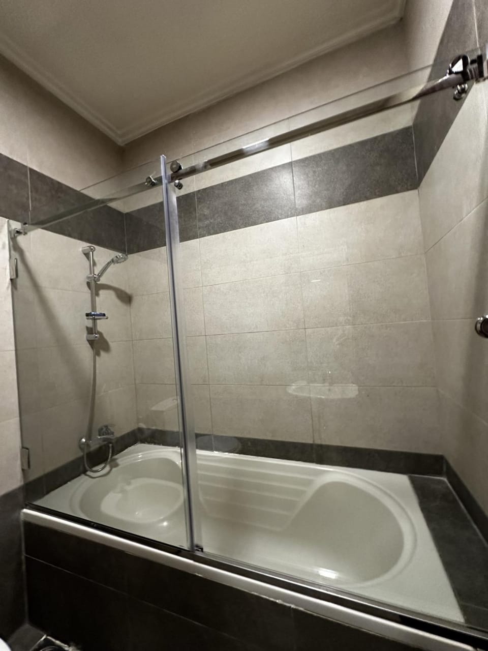 Maze 3BR Sin El Fil Apartment in Africa