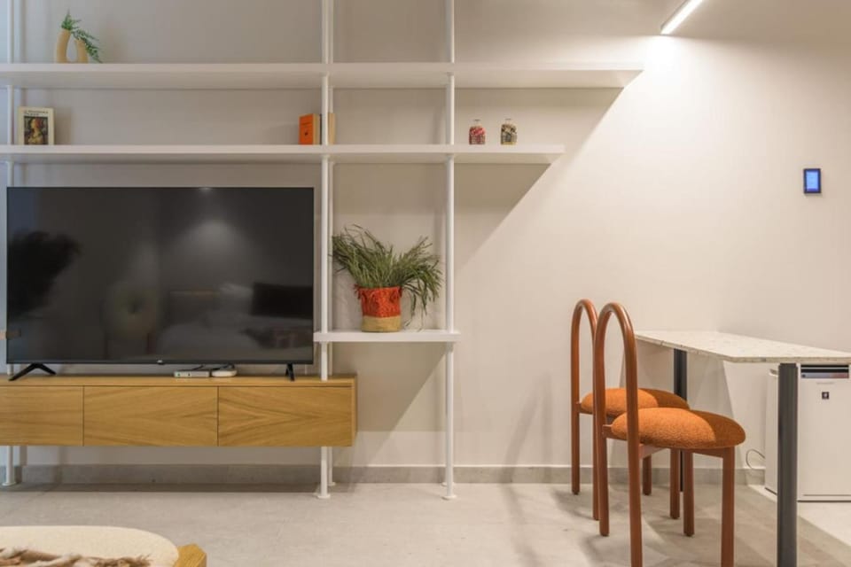TV and multimedia, Dining area