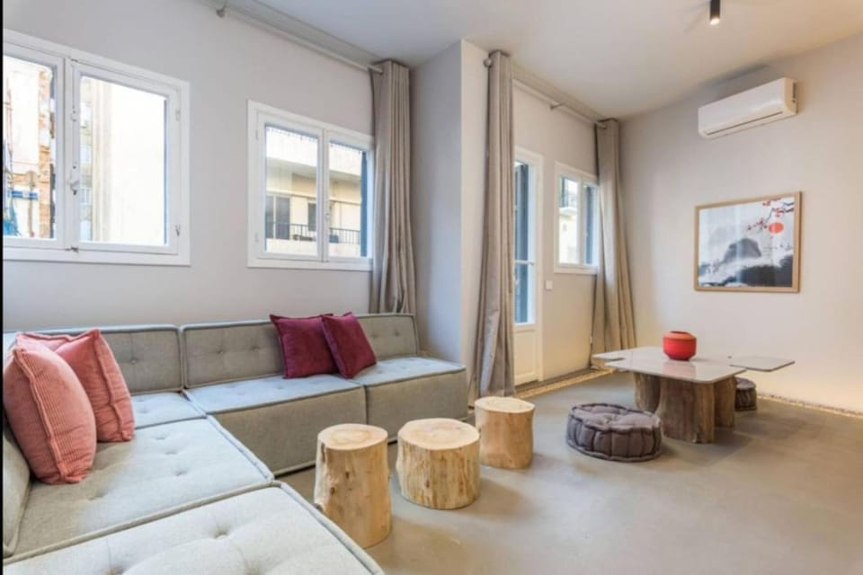 Living room, air conditioner