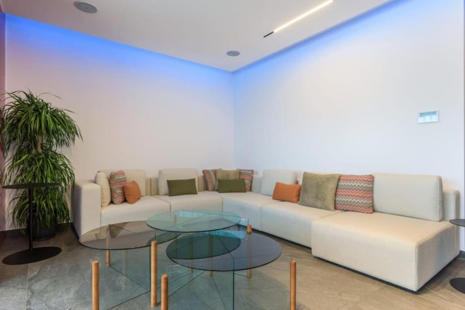 Midtown 3BR in Mar Mikhael Apartment in Africa