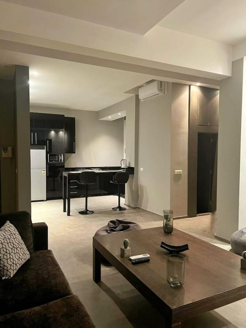 Living room, Seating area