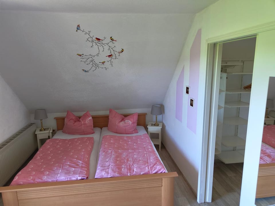 Bed, Bedroom, wardrobe