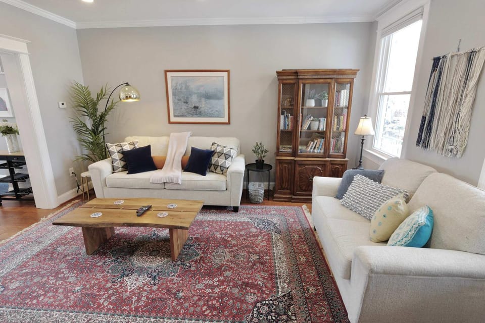 Taylor St Townhouse - Private Parking House in District of Columbia