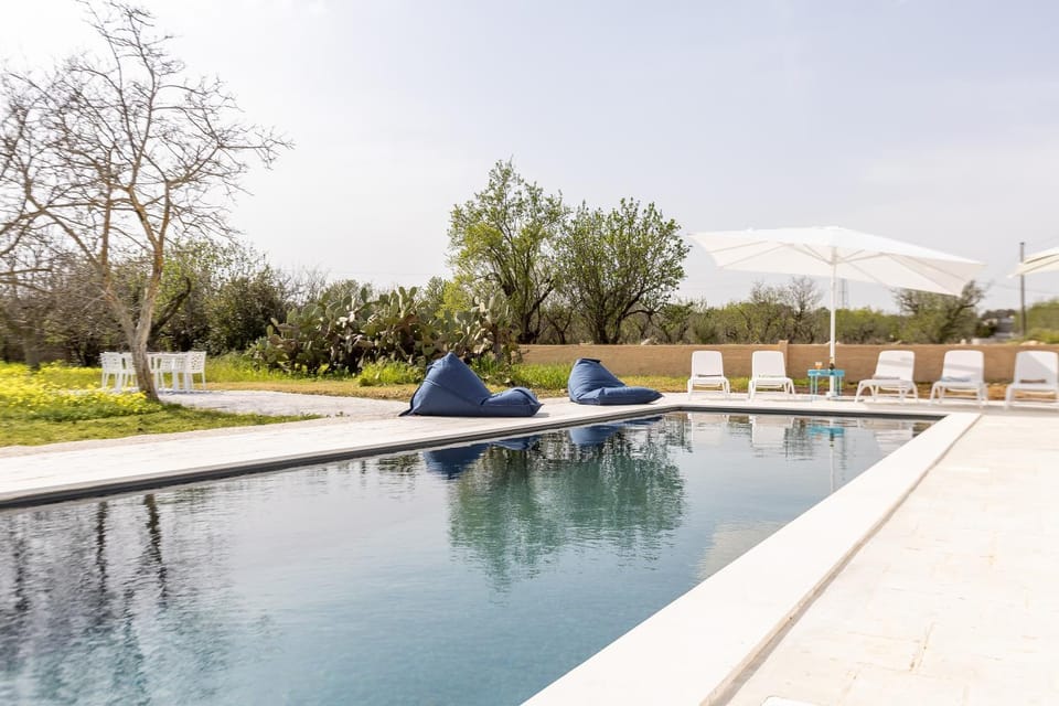 Swimming pool, Swimming pool