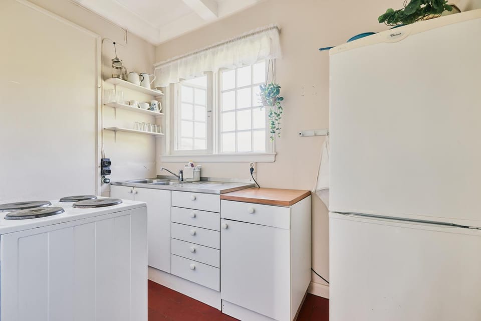The Bungalow - Guesthouse Villa in Vestland