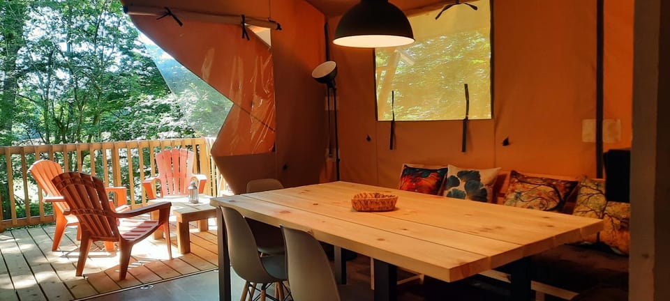Balcony/Terrace, Dining area