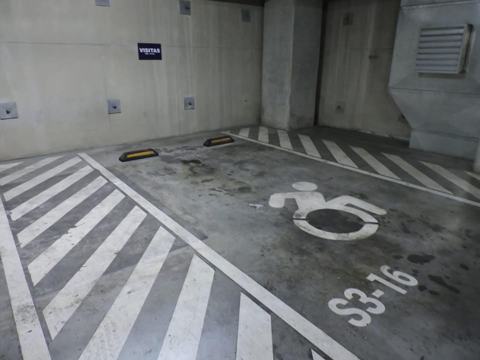 Facility for disabled guests, Parking, acessibility