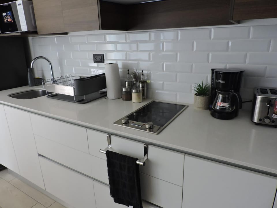 Coffee/tea facilities, Kitchen or kitchenette, toaster