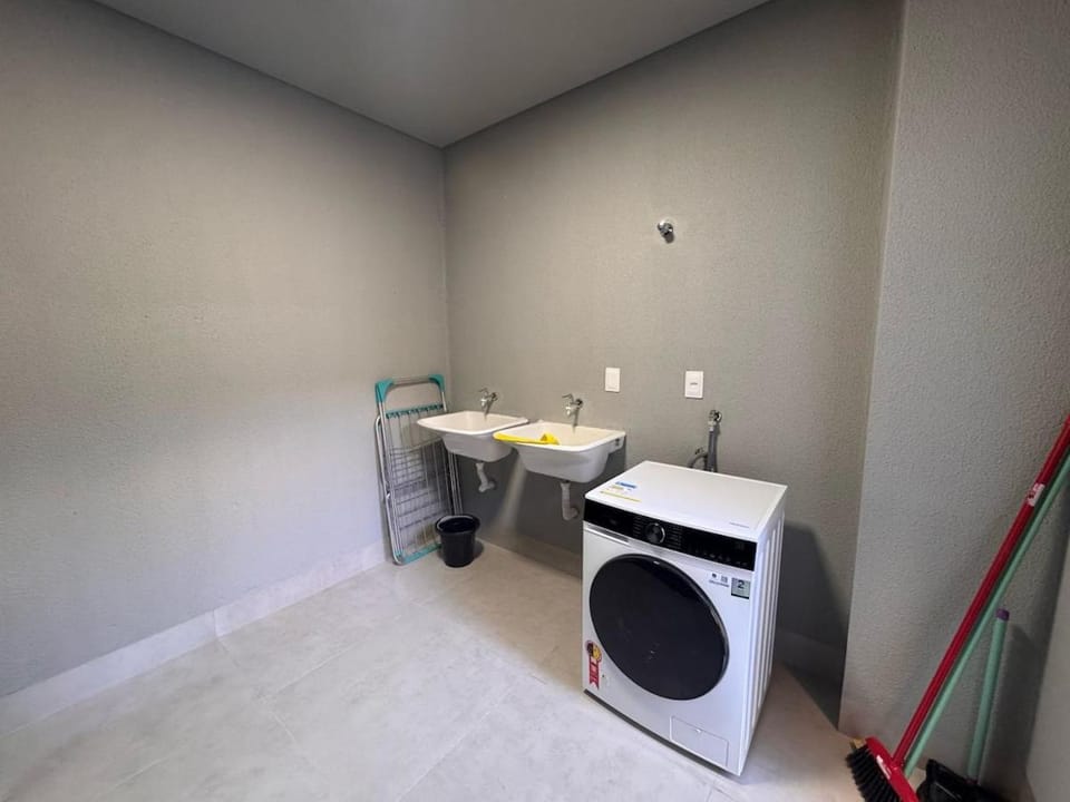 Studios SoHo Bong(II)- Studio 1 Apartment in Presidente Prudente