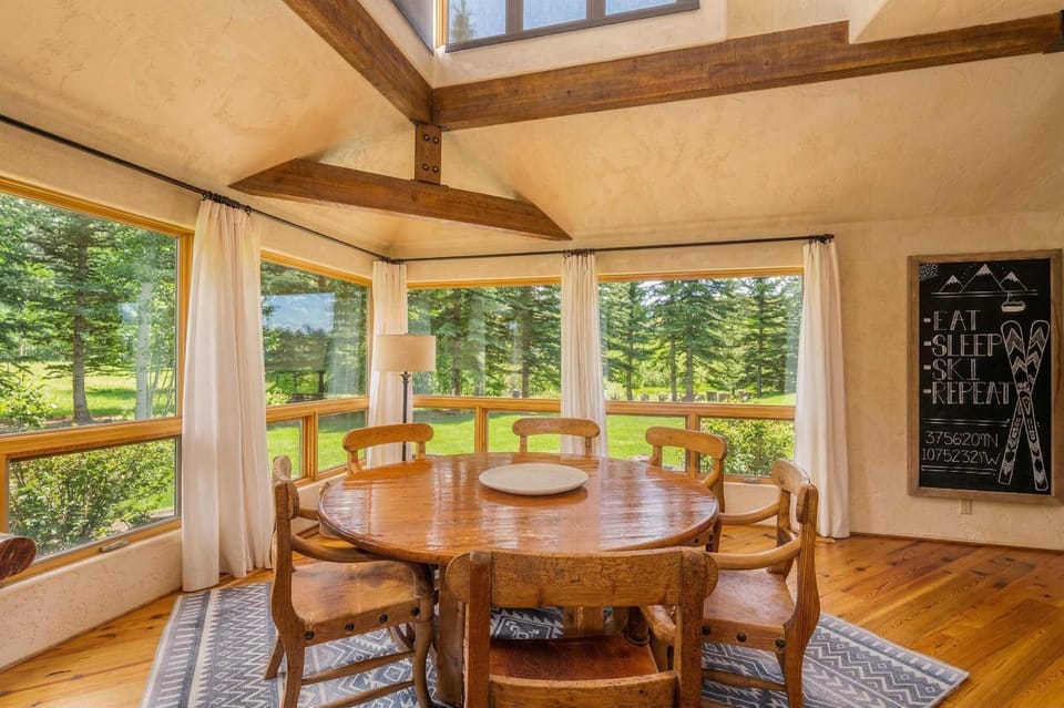 Spacious Telluride Retreat with Private Hot Tub House in Telluride