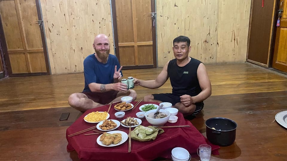 Ba bể Homestay ngọc trinh Bed and Breakfast in Vietnam