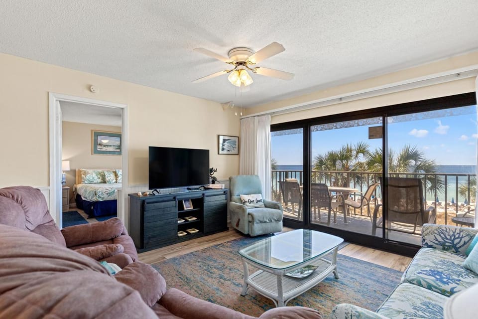 Commodore 304 Gorgeous Beach Views! Near St. Andrews State Park. House in Lower Grand Lagoon