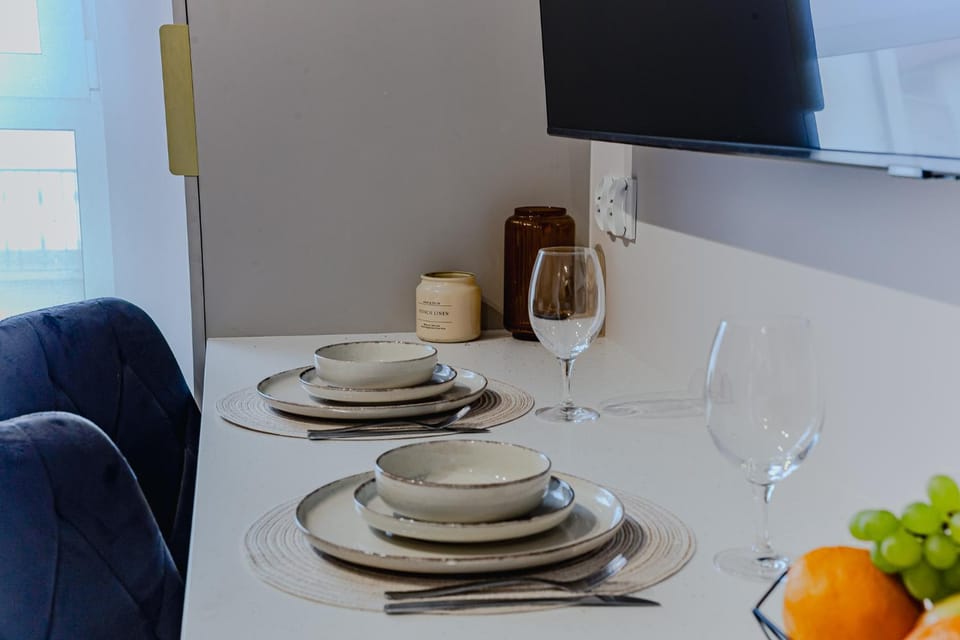TV and multimedia, Dining area