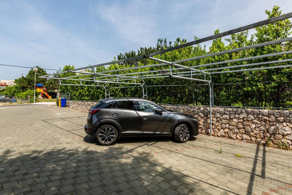 Property building, Parking