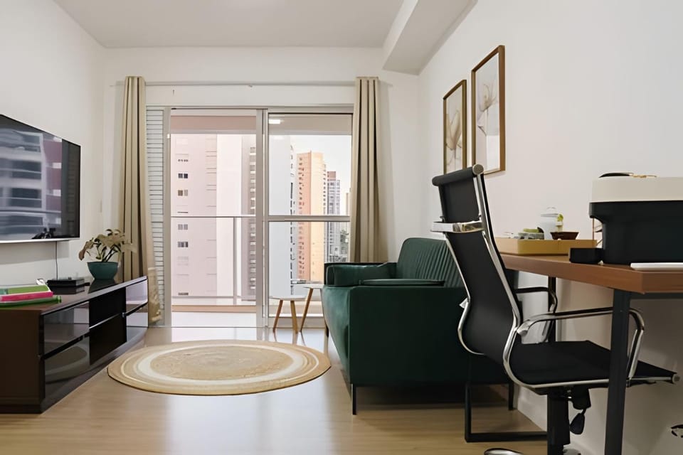 2 Quartos (1 suíte) e ampla sacada | Gleba Palhano Apartment in Londrina