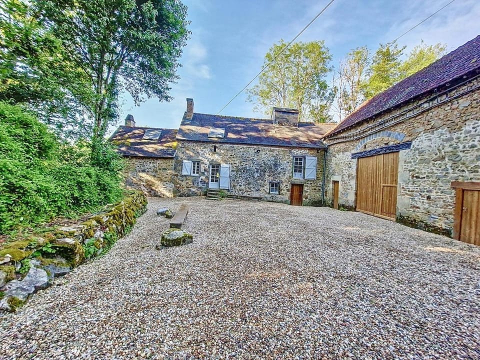 Le Moulin de Chibert House in Nouvelle-Aquitaine