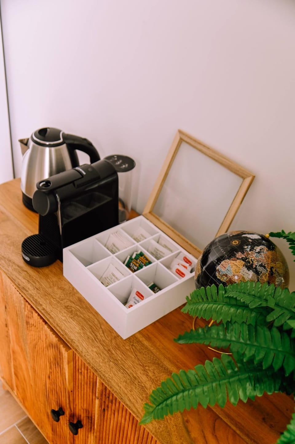 Coffee/tea facilities, Landmark view