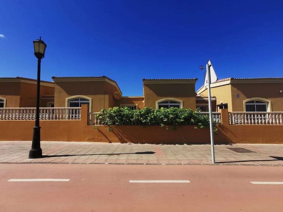 Las Dunas charming house close to dunas beach House in Corralejo