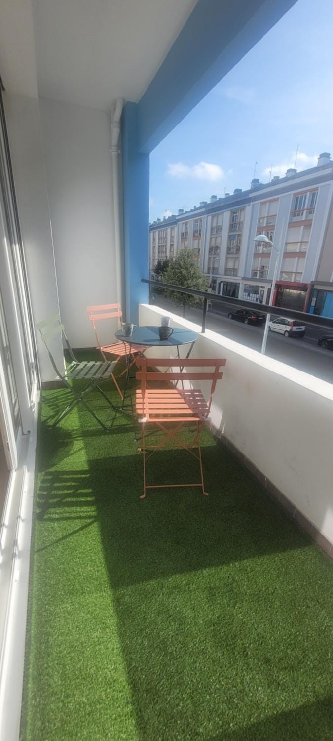 Property building, Day, View (from property/room), Balcony/Terrace