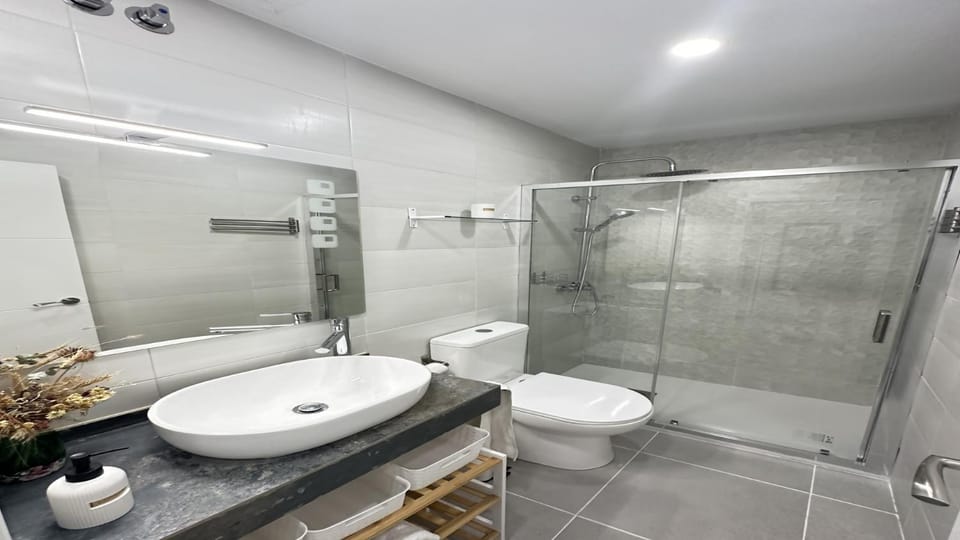 Shower, Bathroom