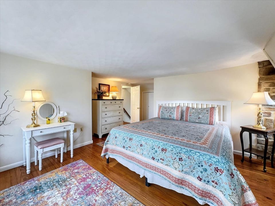 The White House by Leavetown Vacations House in Pennsylvania