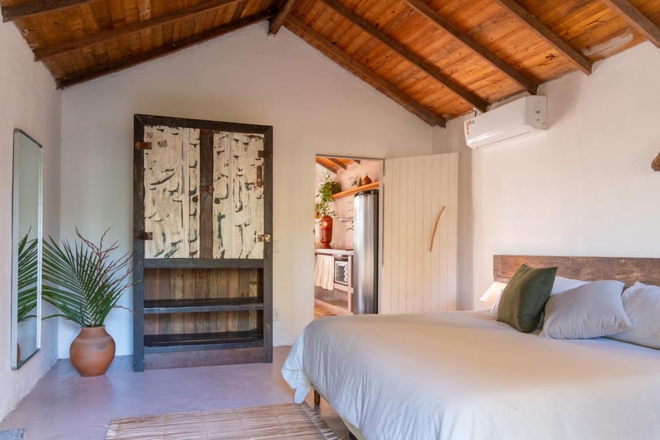 Casa de barro em fazenda regenerativa na Bahia House in State of Bahia