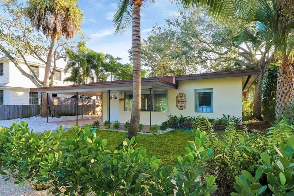 Cottage on California House in Stuart
