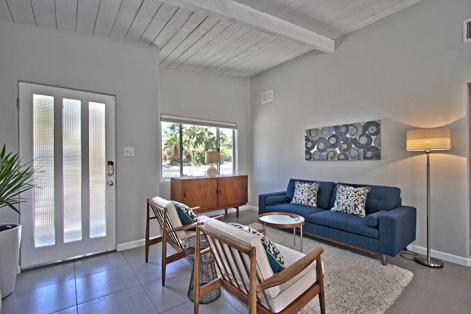 The Palm House - Magnesia Falls Cove RM House in Rancho Mirage