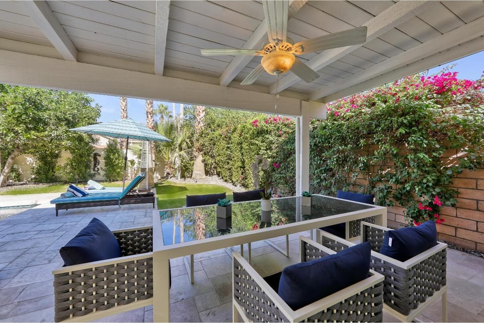 Tropical Oasis House in Indian Wells