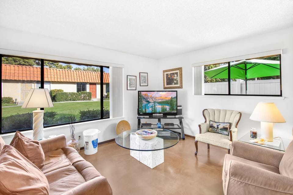 Mountain View Villas Hideaway House in Cathedral City