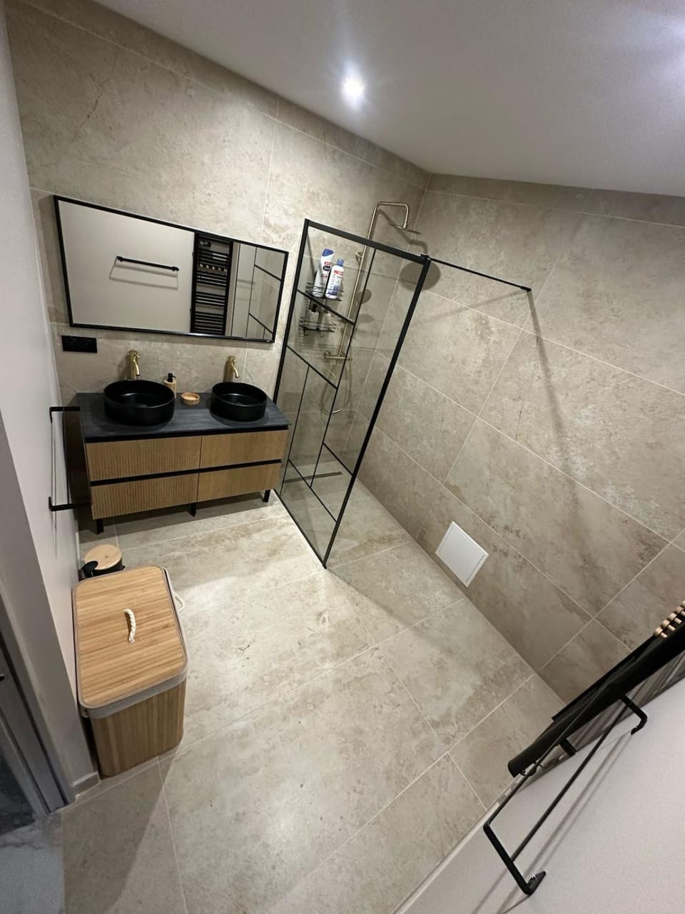 Shower, Bathroom