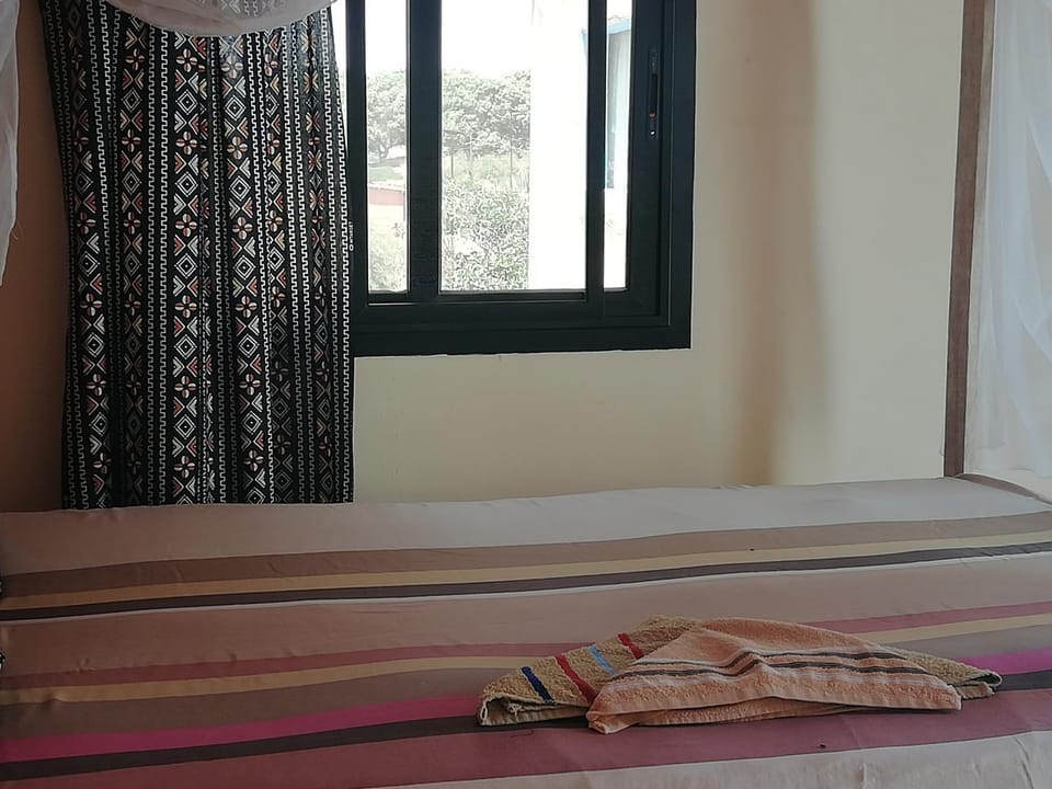 Maison Manour chambre 'soft breeze' Bed and Breakfast in Mbour