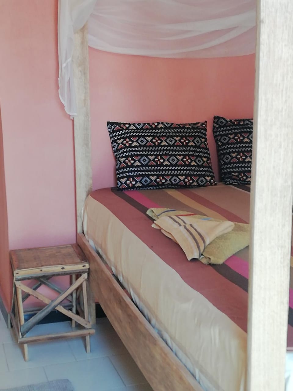 Maison Manour chambre 'soft breeze' Bed and Breakfast in Mbour