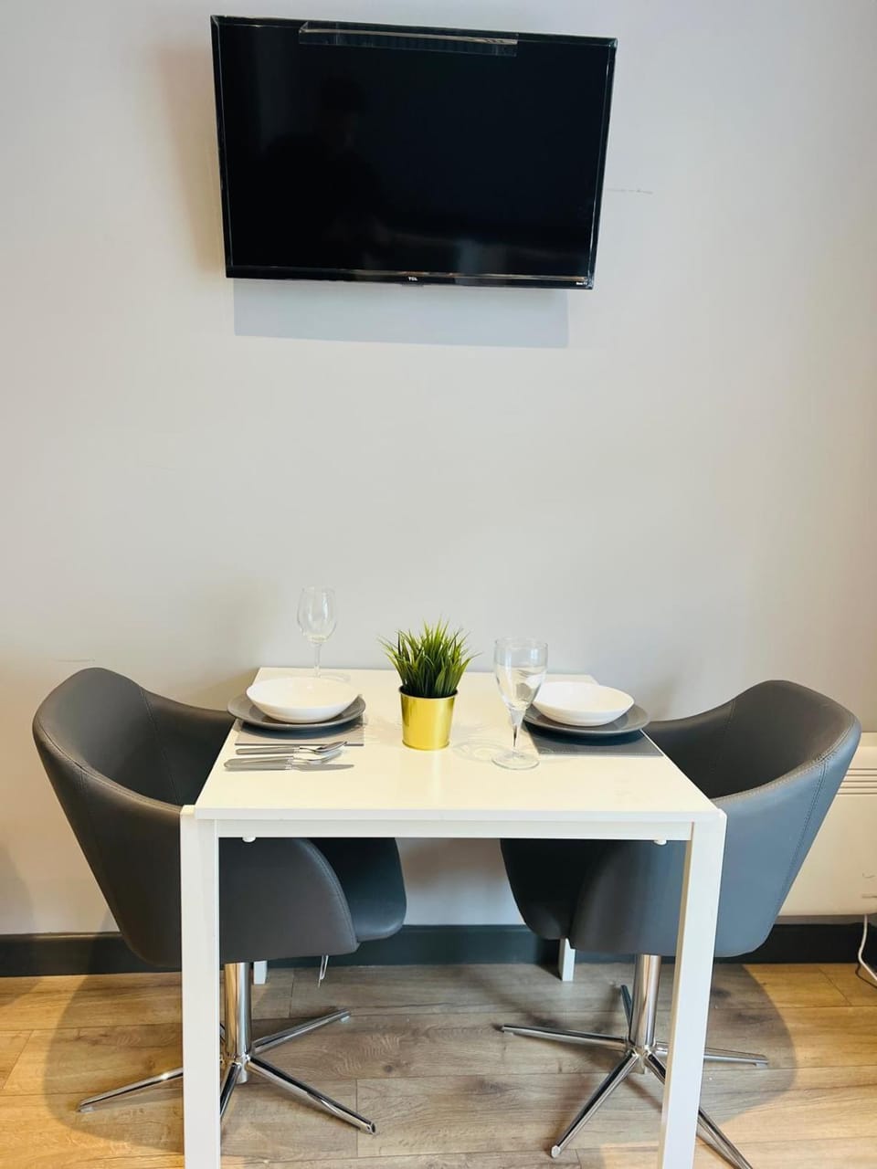 The Seven Sisters House - NO 01A - Stylish Comfort Studios Apartment in London Borough of Islington