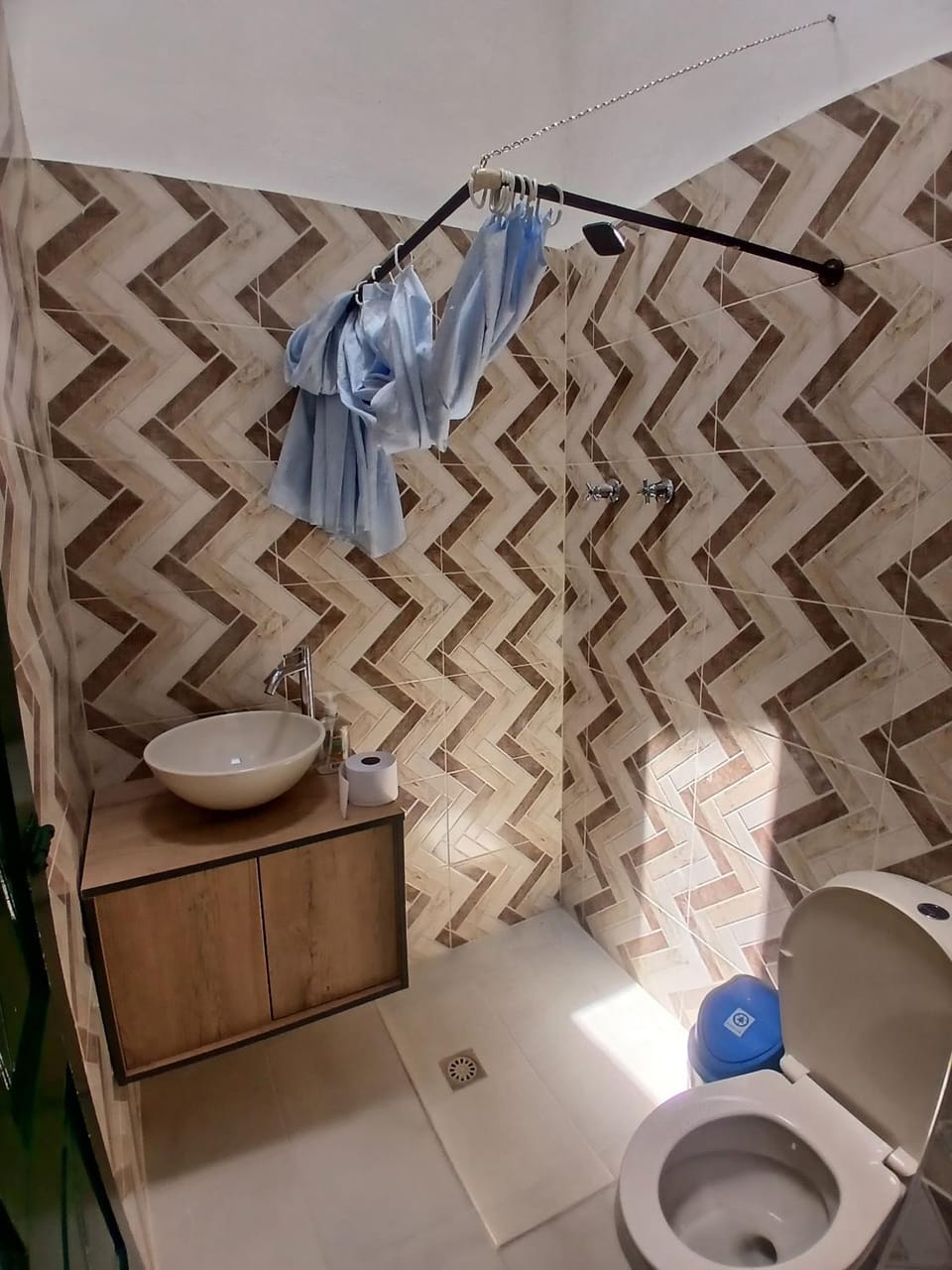Bathroom, Public Bath