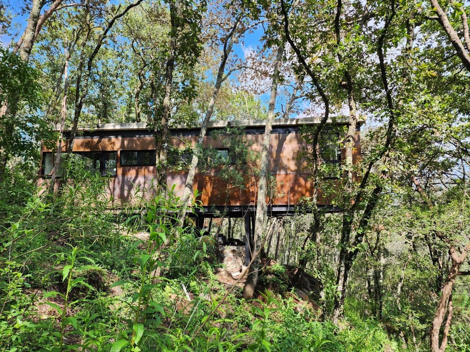 Casa Estudio UMMA, Punta del Bosque Villa in Hidalgo, Mexico