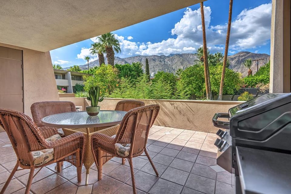 Patio, View (from property/room), Balcony/Terrace, Mountain view