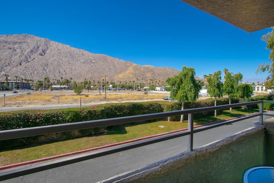 Biarritz Bliss by Oranj Palm House in Palm Springs