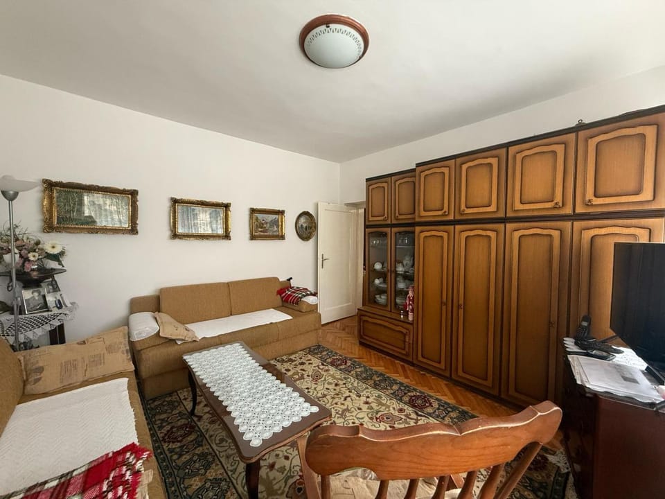Bed, TV and multimedia, Photo of the whole room