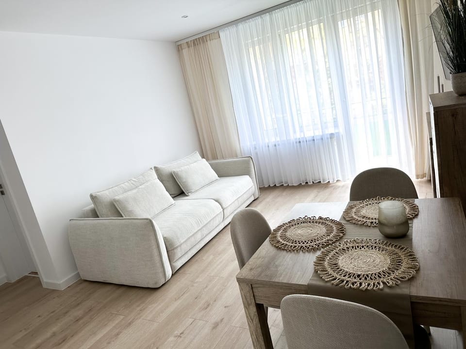 WHITE APARTMENTS - Kopernika Apartment in Pomeranian Voivodeship