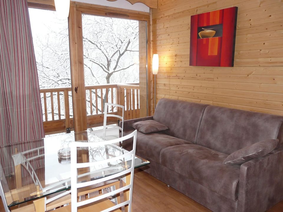 Shower, Toilet, Bed, TV and multimedia, Balcony/Terrace, Kitchen or kitchenette, Living room, Photo of the whole room, Decorative detail, Dining area, Pets, cot, Family