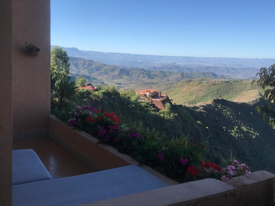 Natural landscape, View (from property/room), Balcony/Terrace