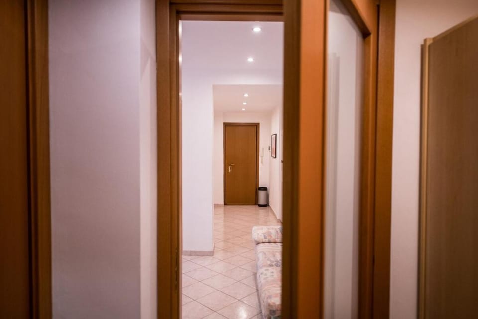 Metro 4 - Grazioso Bilocale Accogliente Apartment in Milan